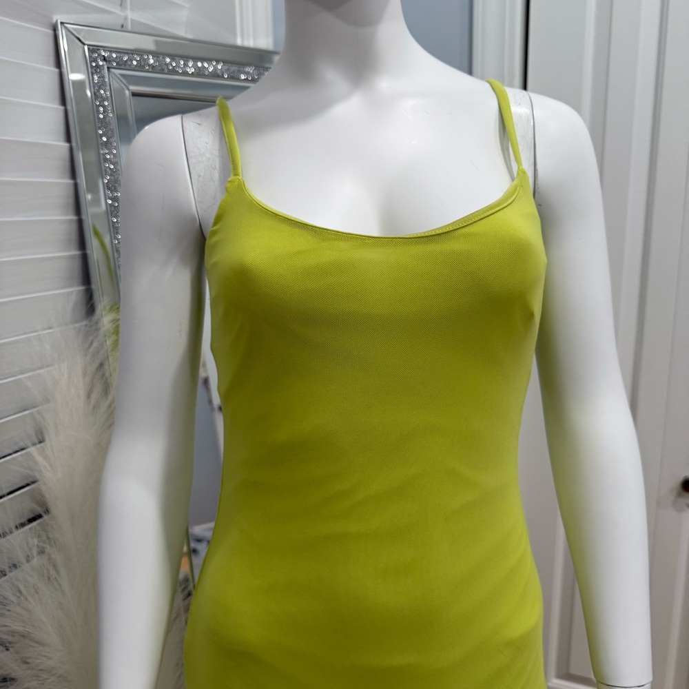 Bright Green Midi Dress - Picture 3 of 3